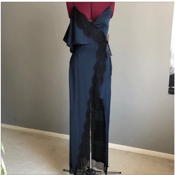 NWT Keepsake the Label “Stop Me” Lace Trim Long Dress - Picture 4 of 6